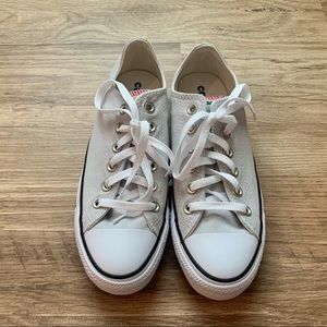 Grey Size 8.5 Chuck Taylor All Star Sneaker
